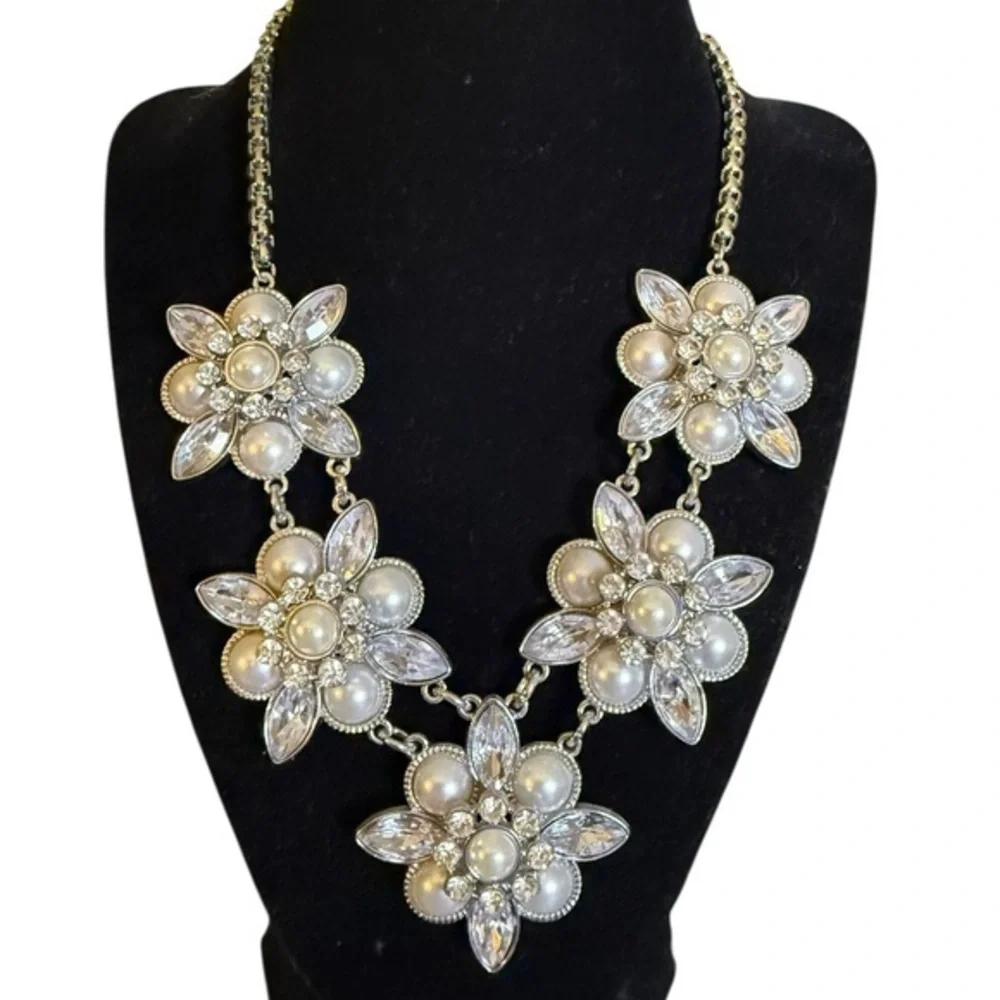 Floral Pearl Crystal Necklace Silver Tone Bridal Glam Statement Necklace